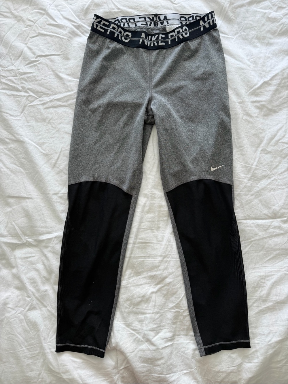 Nike Legend Essential 2 Gray & Mesh black leggings